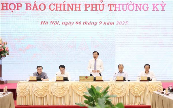 Họp báo Chính phủ thường kỳ tháng 8: Các vấn đề kinh tế, giáo dục, văn hóa được quan tâm