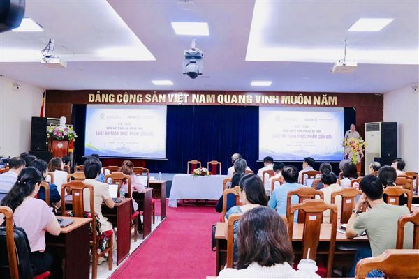 Sửa Luật An toàn thực phẩm: Quản lý chặt nhưng không tạo thêm gánh nặng cho doanh nghiệp