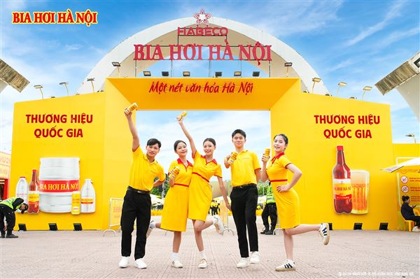 HABECO “thổi bùng” mùa hè 2025 với hương vị và văn hóa Bia Hà Nội