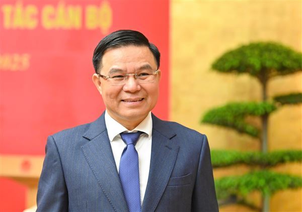 Bộ trưởng Lê Mạnh Hùng gửi thư chúc mừng nhân kỷ niệm 75 năm Ngày Truyền thống ngành Công Thương Việt Nam
