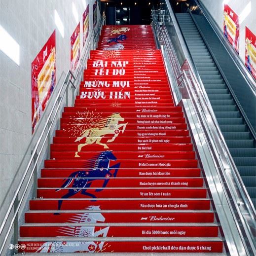 Budweiser phủ đỏ Metro, ghi nhận mọi bước tiến, khép lại năm 2025 đầy từ hào