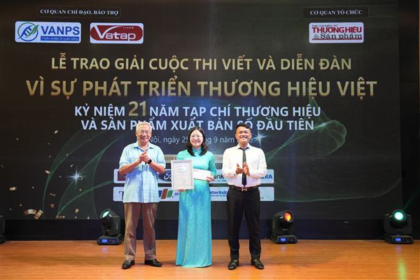 Tạp chí Thương hiệu và Sản phẩm tổ chức Lễ trao giải và Diễn đàn Vì sự phát triển thương hiệu Việt
