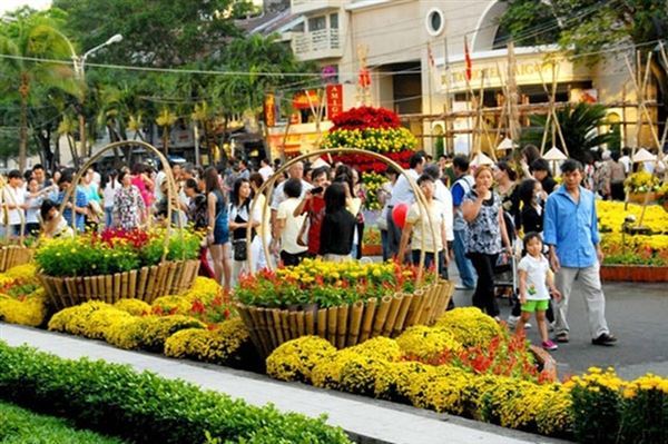 Thủ tướng đôn đốc thực hiện nhiệm vụ phục vụ Nhân dân đón Tết Nguyên đán Bính Ngọ 2026