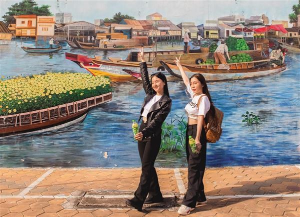 Năm nhất chill như này ai mà không thích: Khi những ngày mệt mỏi hóa dịu dàng với hương Trà Xanh