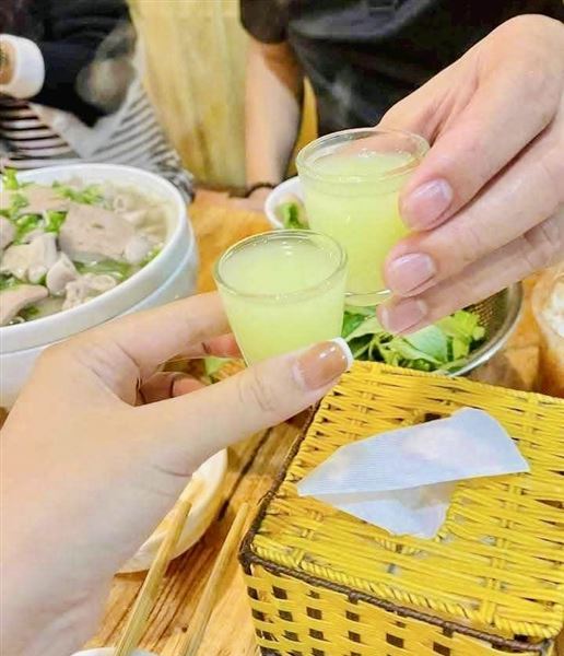 Ngộ độc rượu hồi chuông cảnh báo nhiều lần mà sao không giảm?