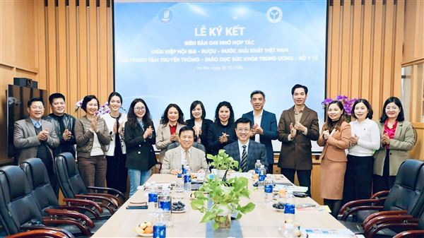 Hiệp hội Bia – Rượu – Nước giải khát Việt Nam ký kết hợp tác với Trung tâm Truyền thông – Giáo dục sức khỏe Trung ương